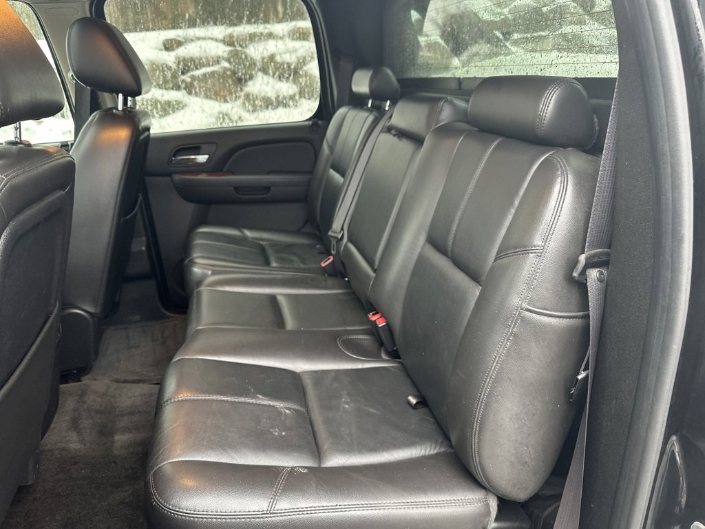 Used 2011 Chevrolet Avalanche LT w/ Luxury Package image 30