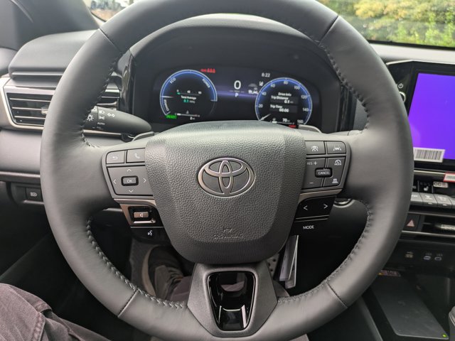 New 2026 Toyota Camry Hybrid AWD/4WD image 17