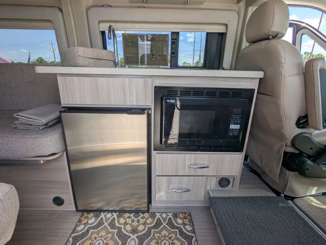 Used 2022 RAM ProMaster 3500 w/ Lane Management Group FWD image 13