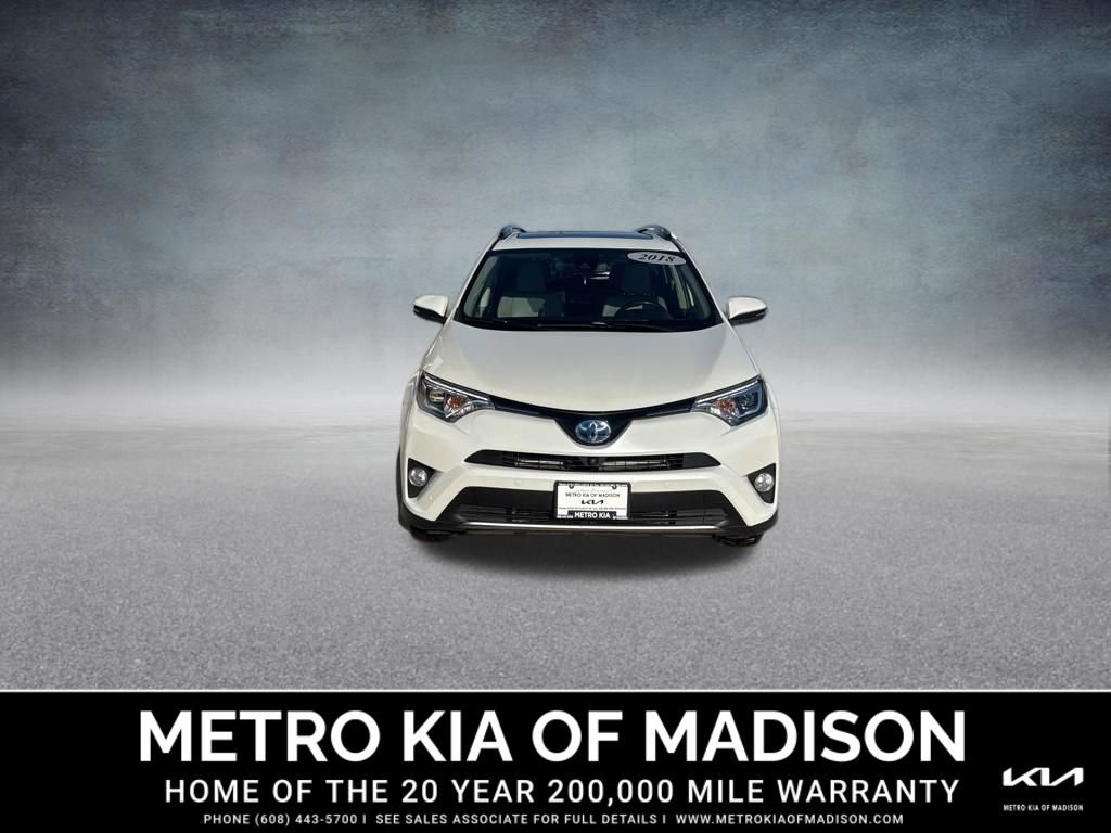 Used 2018 Toyota RAV4 Limited w/ Advanced Technology Package image 9