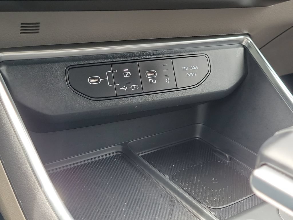 Certified 2025 Kia Carnival EX FWD image 13