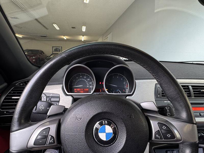 Used 2005 BMW Z4 3.0i RWD image 21