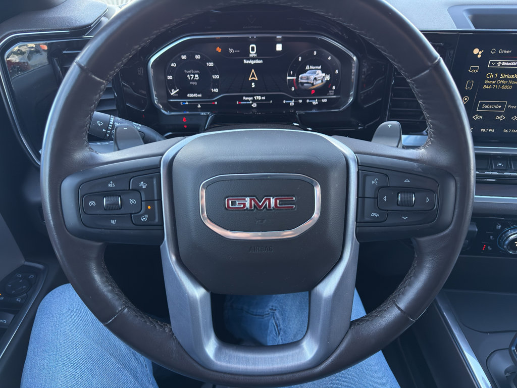 Used 2022 GMC Sierra 1500 SLT w/ SLT Premium Package AWD/4WD image 19