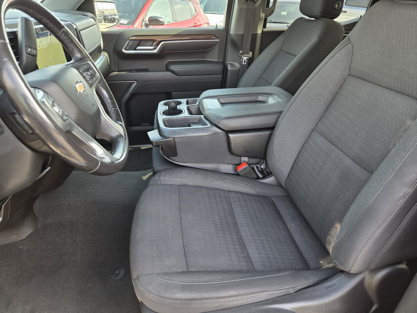 Used 2022 Chevrolet Silverado 1500 LT AWD/4WD image 21