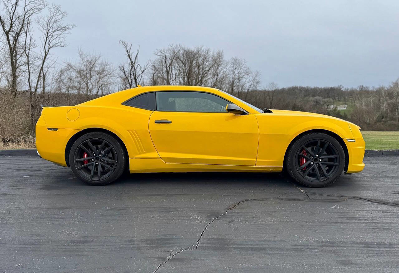 Used 2010 Chevrolet Camaro SS w/ RS Package image 3