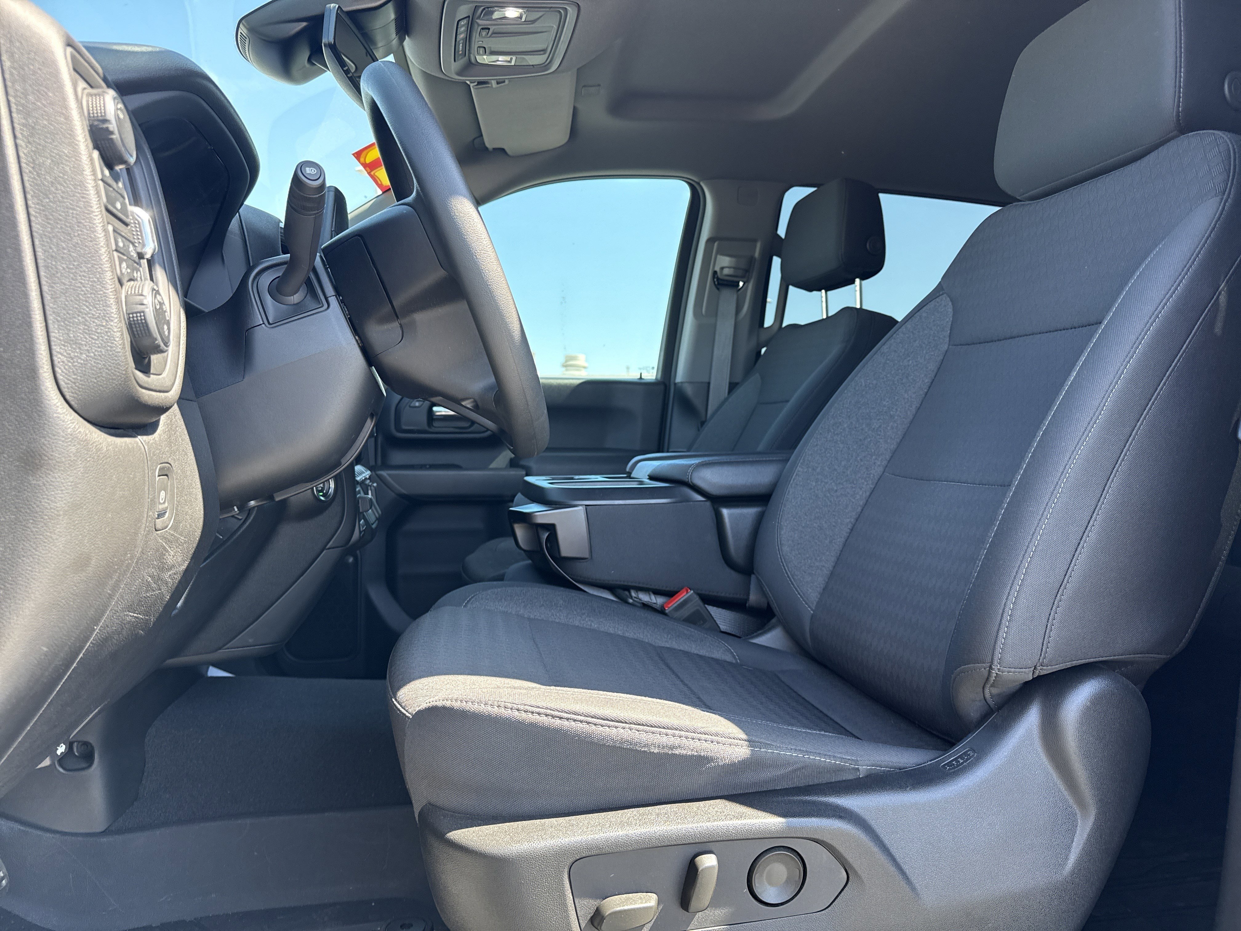 Used 2024 Chevrolet Silverado 2500 Custom w/ Custom Value Package image 22