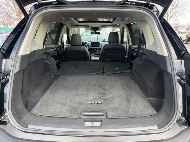 Used 2023 Nissan Rogue SV w/ SV Premium B Package image 36