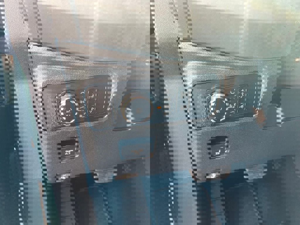 Used 2025 Ford Bronco Outer Banks image 10