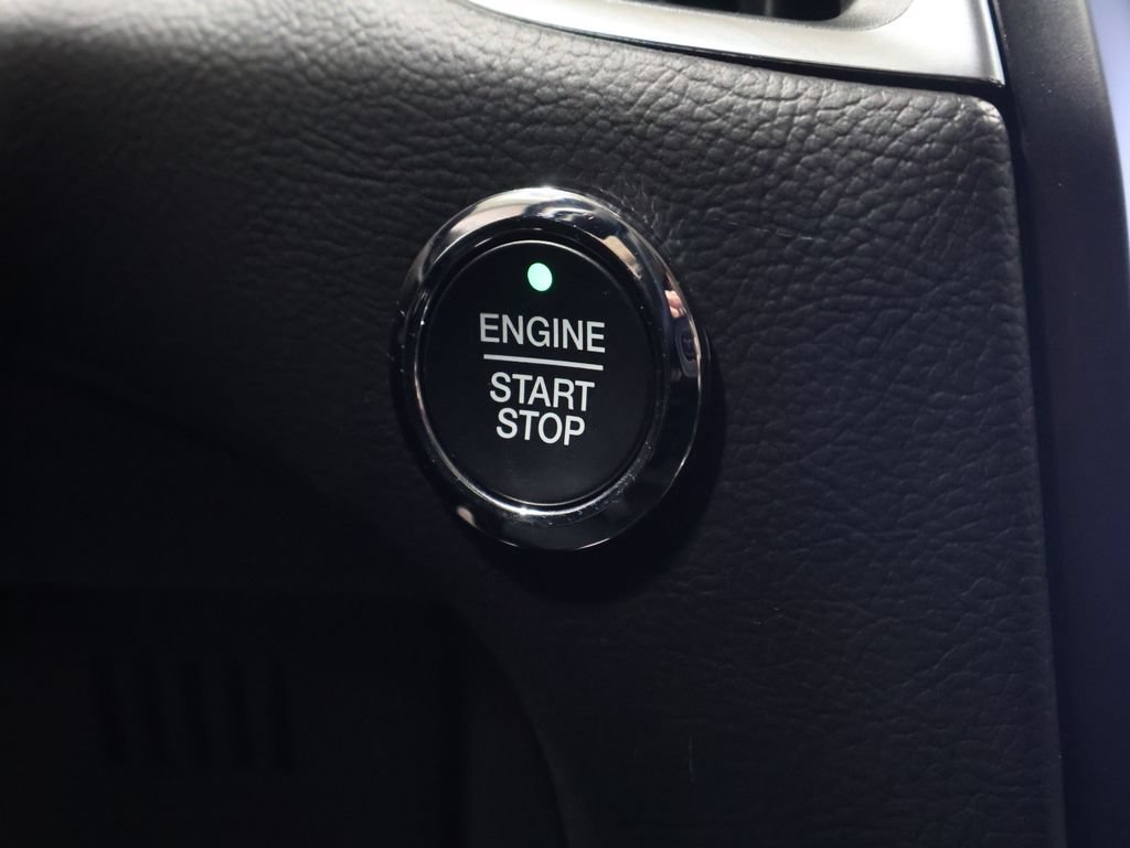 Used 2024 Ford Edge Titanium AWD/4WD image 27