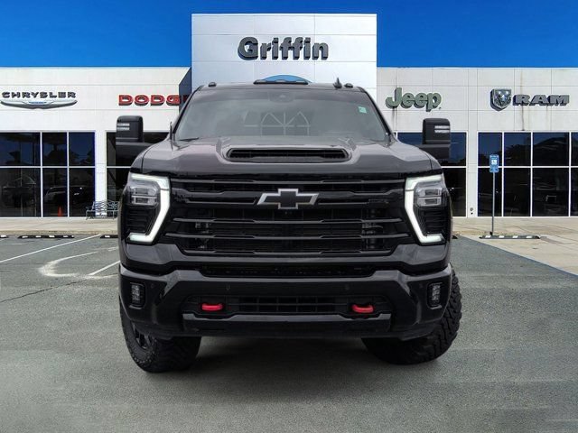 Used 2025 Chevrolet Silverado 2500 LTZ w/ LTZ Plus Package AWD/4WD image 12