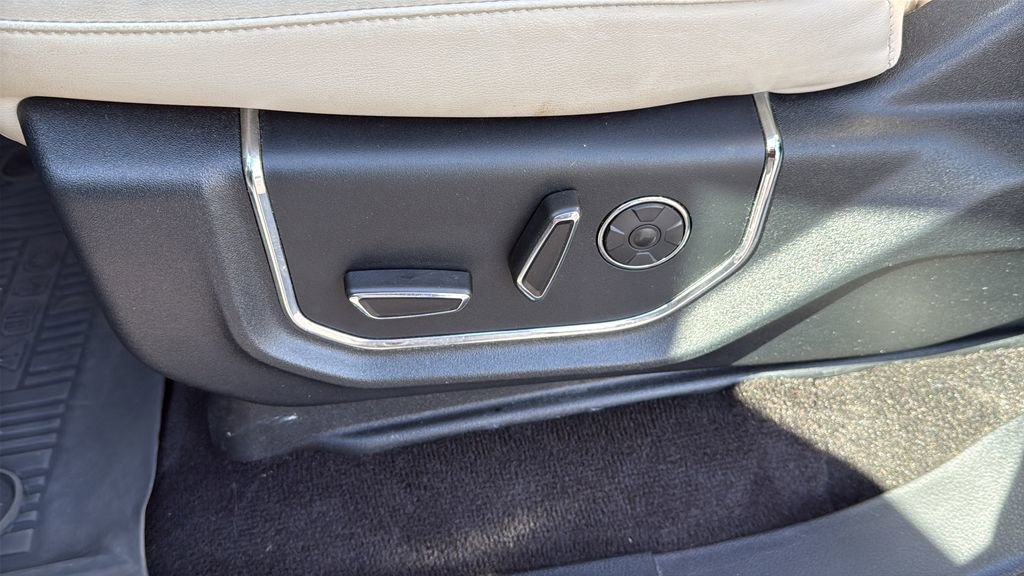 Used 2021 Ford Expedition Platinum image 12