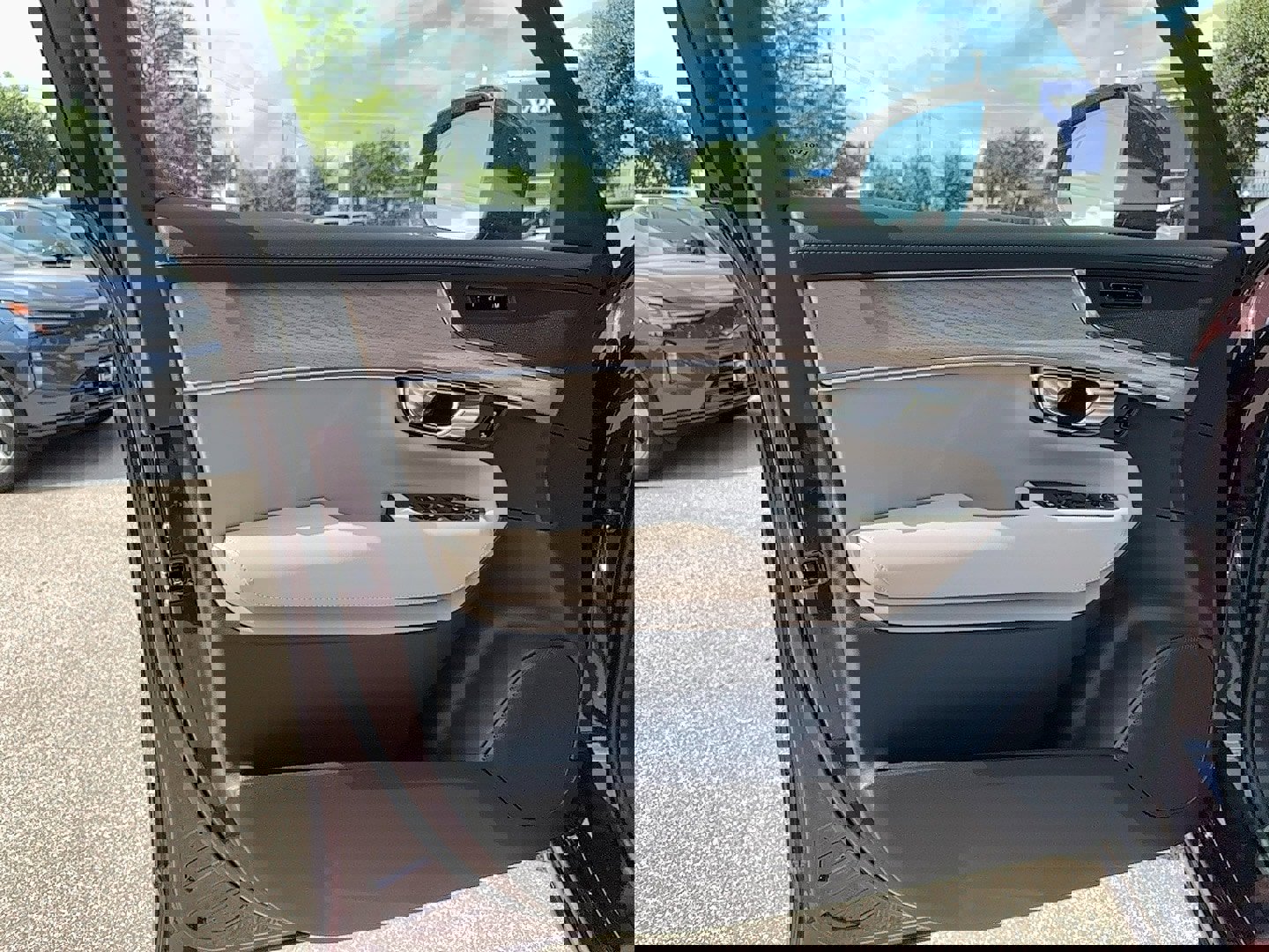 New 2026 Volvo XC90 B5 Core image 11