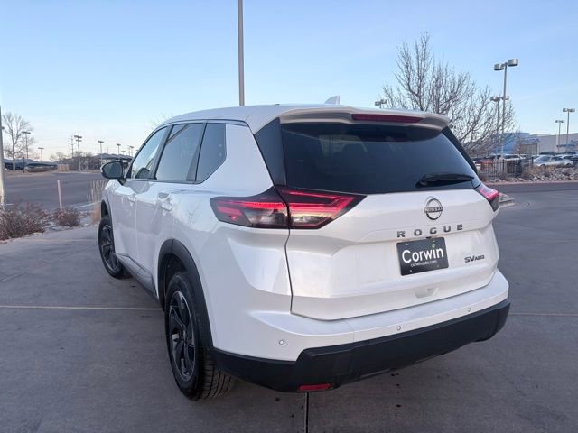 Used 2024 Nissan Rogue SV image 5