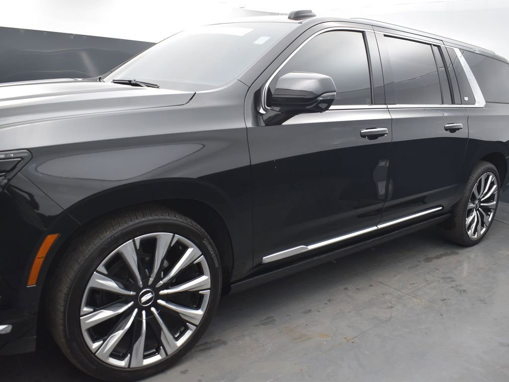 Certified 2025 Cadillac Escalade ESV Premium Luxury w/ Touring Package image 41