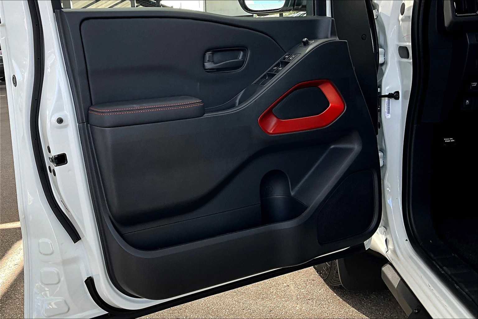 New 2026 Nissan Frontier Pro-X image 13