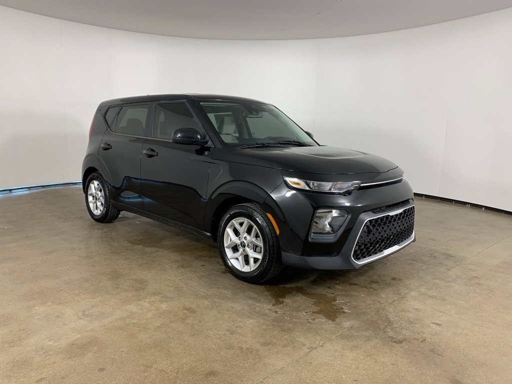Used 2022 Kia Soul LX w/ Technology Package image 5