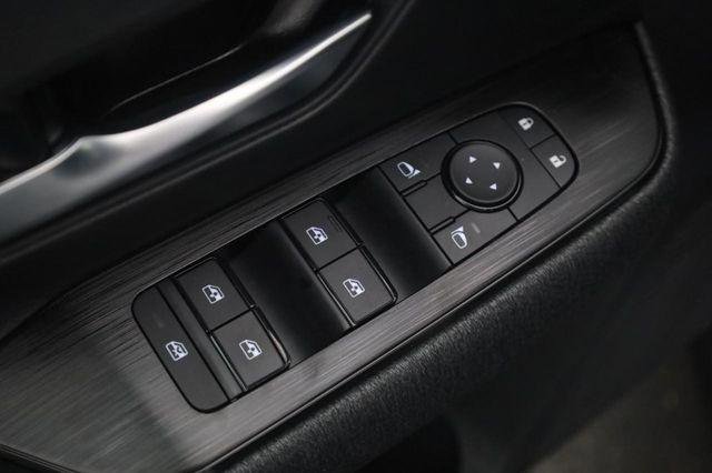 New 2026 Nissan Kicks SV AWD/4WD image 11