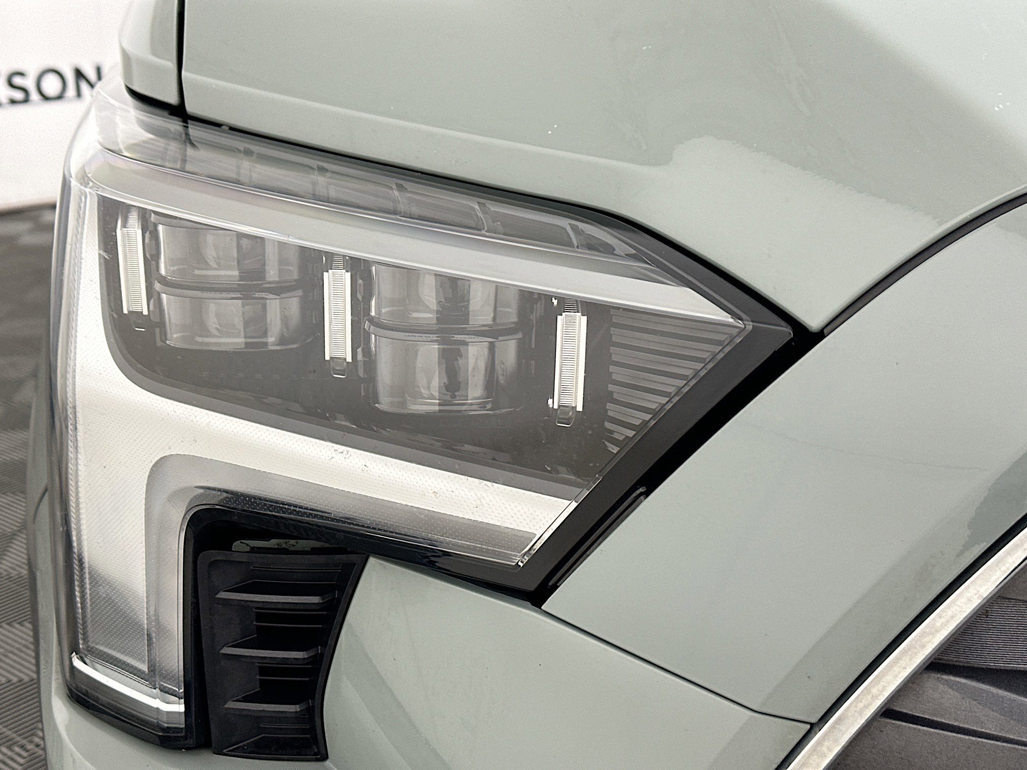 Used 2024 Toyota Sequoia Limited image 9