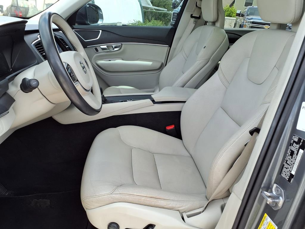 Used 2020 Volvo XC90 T5 Momentum w/ Protection Package Premier FWD image 27