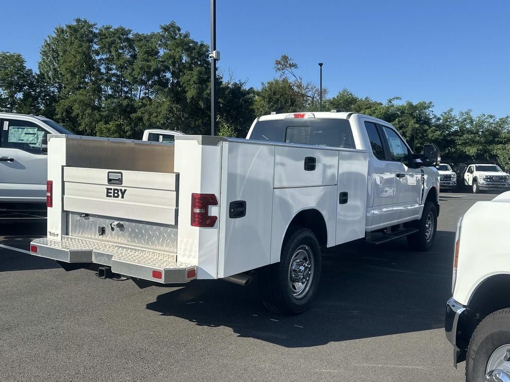 New 2026 Ford F350 XL w/ XL Chrome Package AWD/4WD image 2