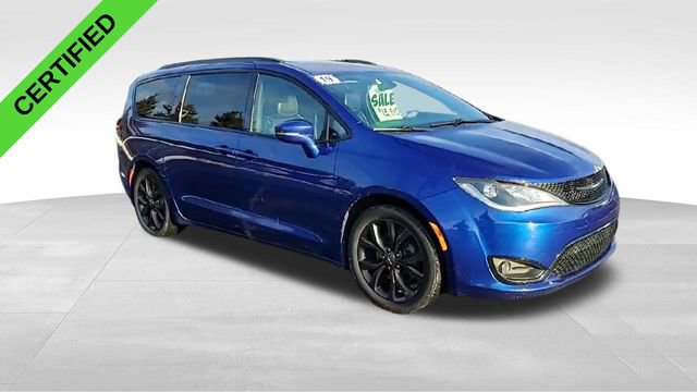 Used 2019 Chrysler Pacifica Limited w/ S Appearance Package image 3