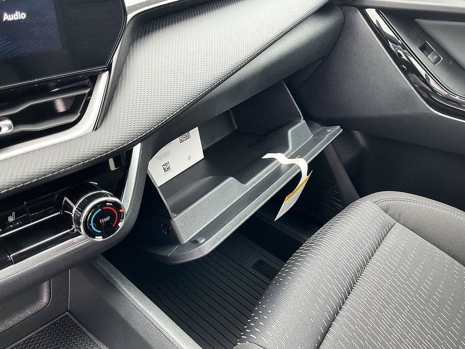 New 2027 Chevrolet Equinox LT w/ Midnight Edition FWD image 23