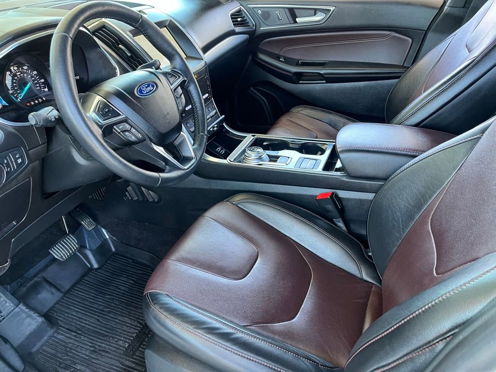 Used 2020 Ford Edge Titanium w/ Equipment Group 301A image 19