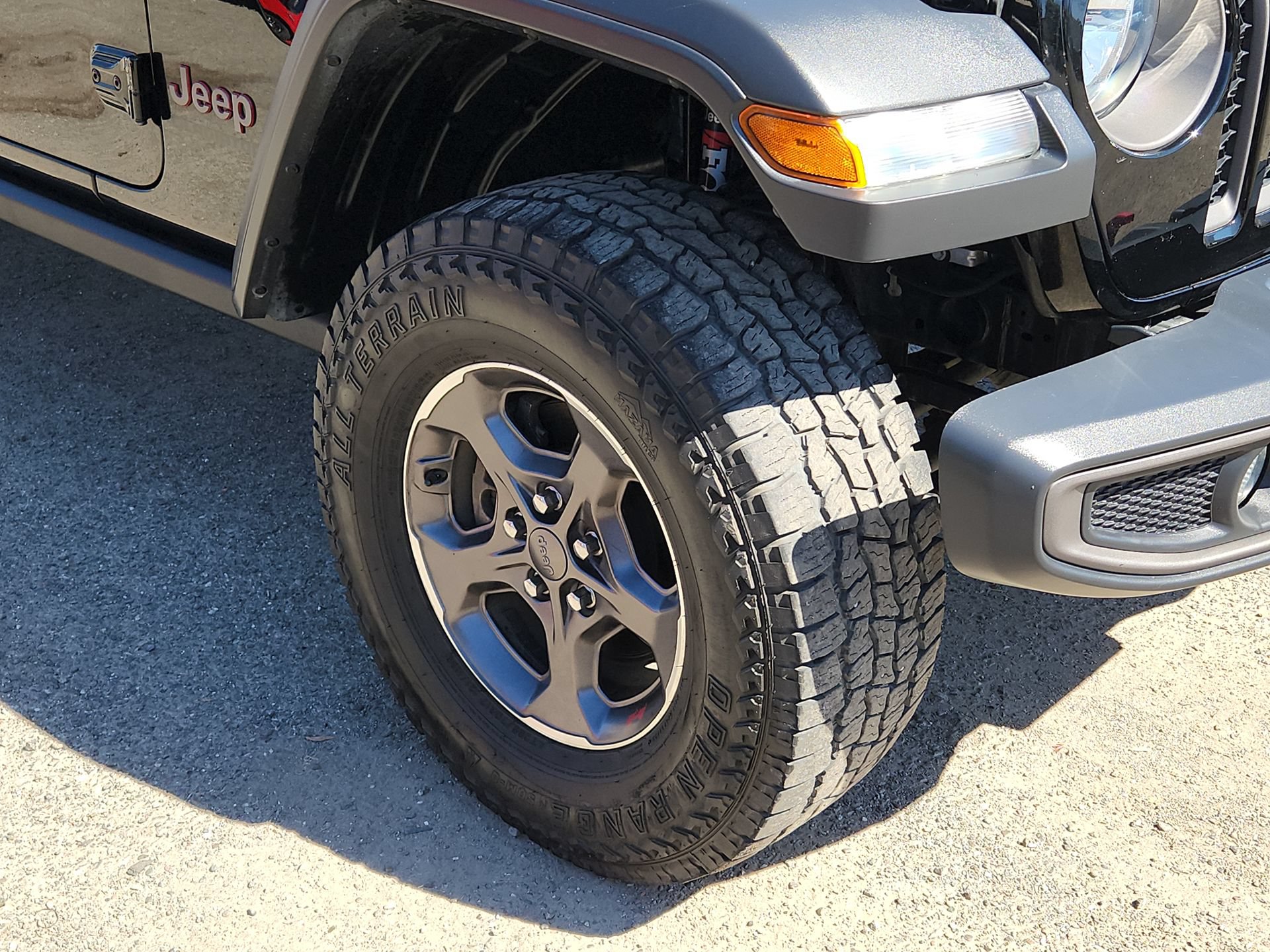 Certified 2020 Jeep Gladiator Rubicon w/ Trailer Tow Package AWD/4WD image 18