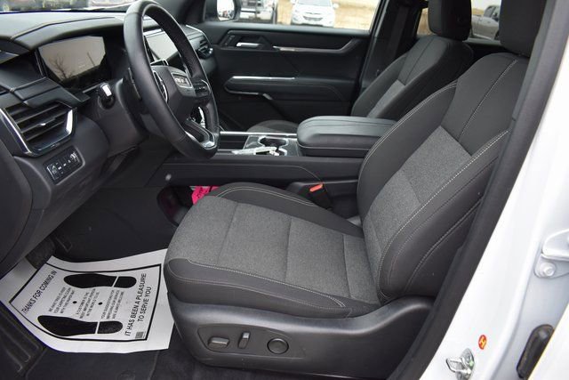 Used 2025 GMC Acadia Elevation image 14