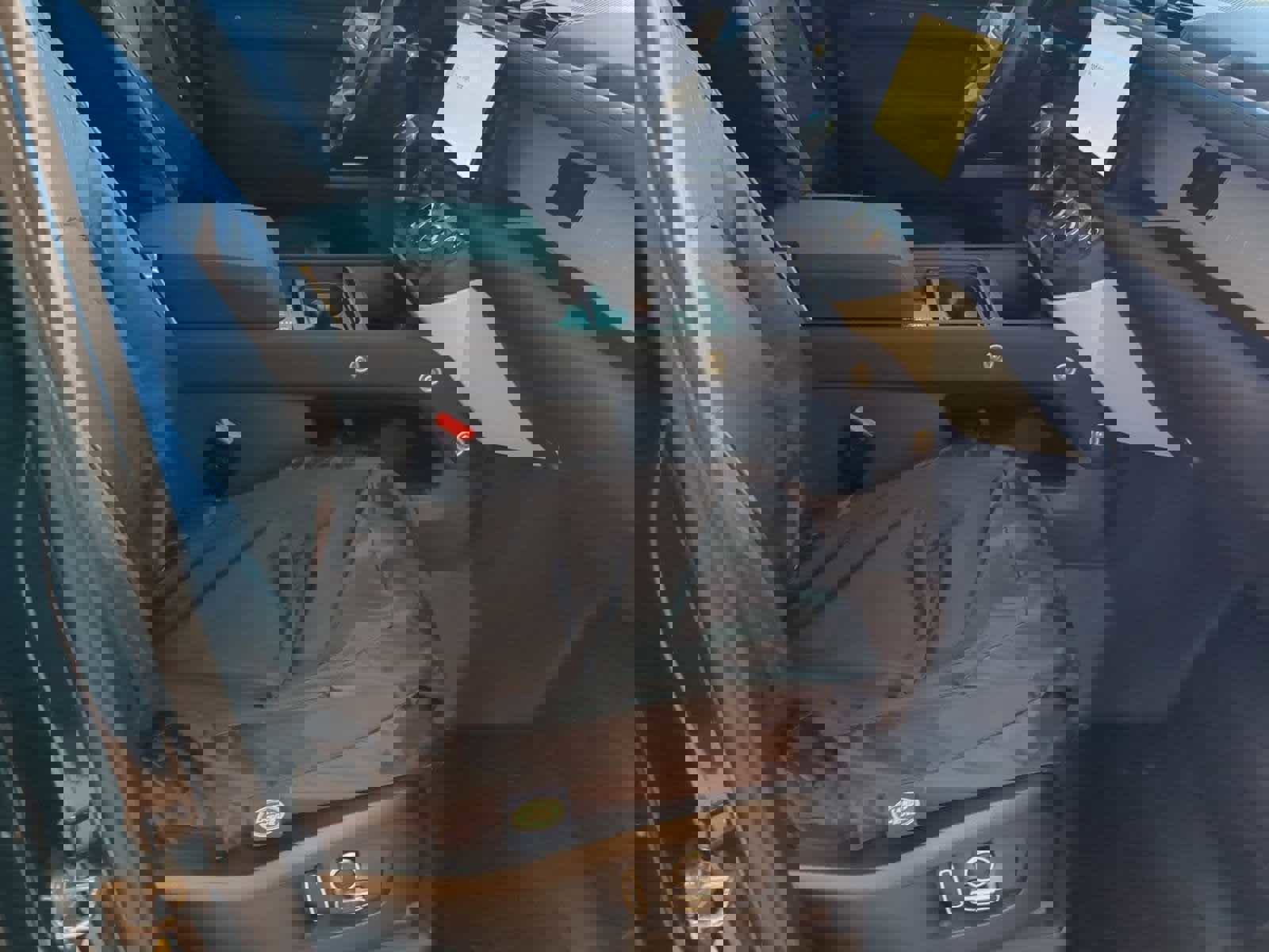 New 2023 Land Rover Defender 130 SE image 22