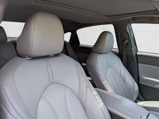 Used 2022 Toyota Avalon XLE w/ Moonroof Package FWD image 27