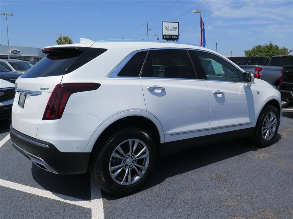 Used 2023 Cadillac XT5 Premium Luxury w/ Technology Package image 3