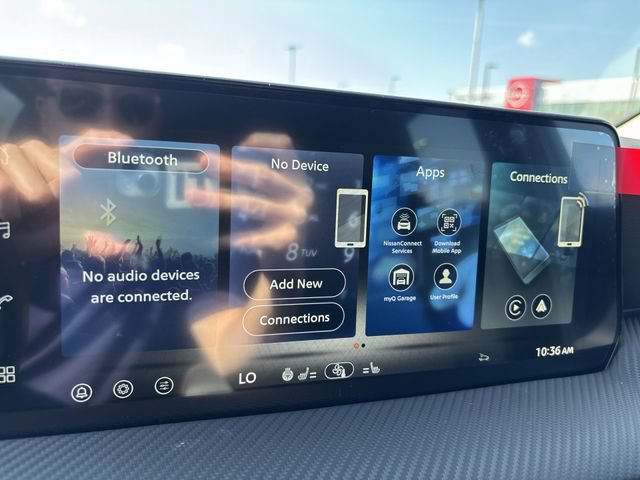 New 2026 Nissan Kicks SR w/ SR Premium Package AWD/4WD image 16