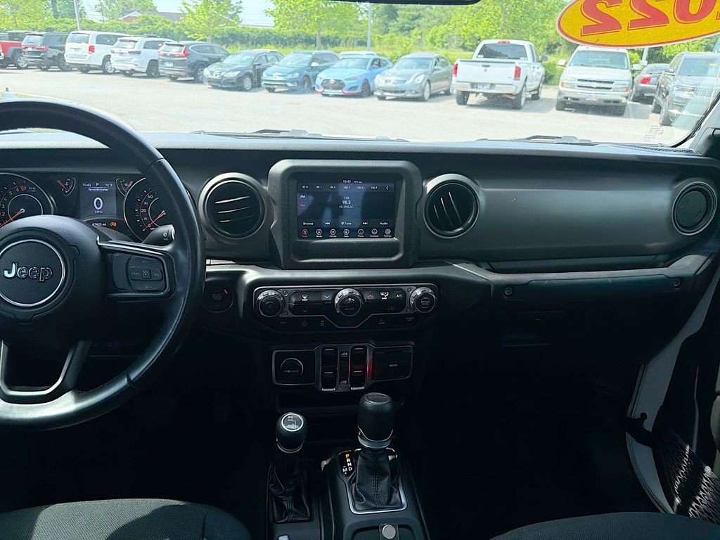 Used 2022 Jeep Gladiator Sport AWD/4WD image 18