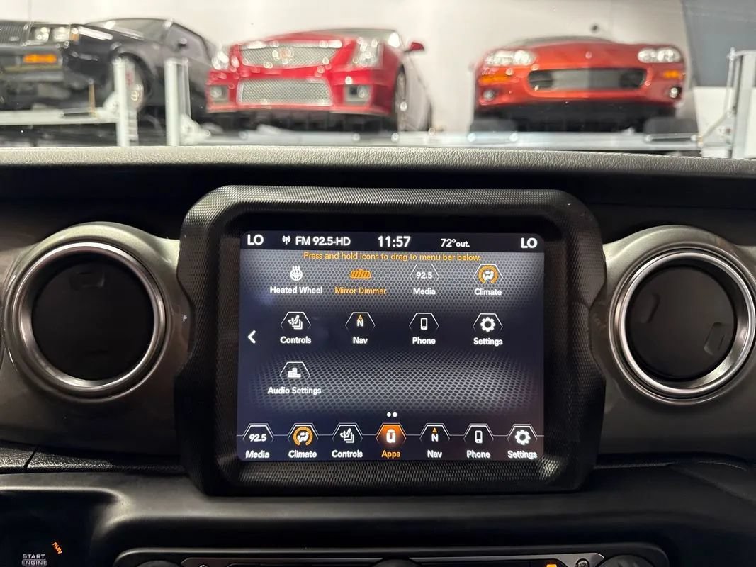 Used 2023 Jeep Gladiator Overland w/ Cold Weather Group AWD/4WD image 69