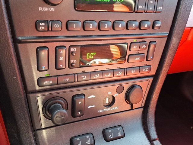 Used 2003 Ford Thunderbird RWD image 18