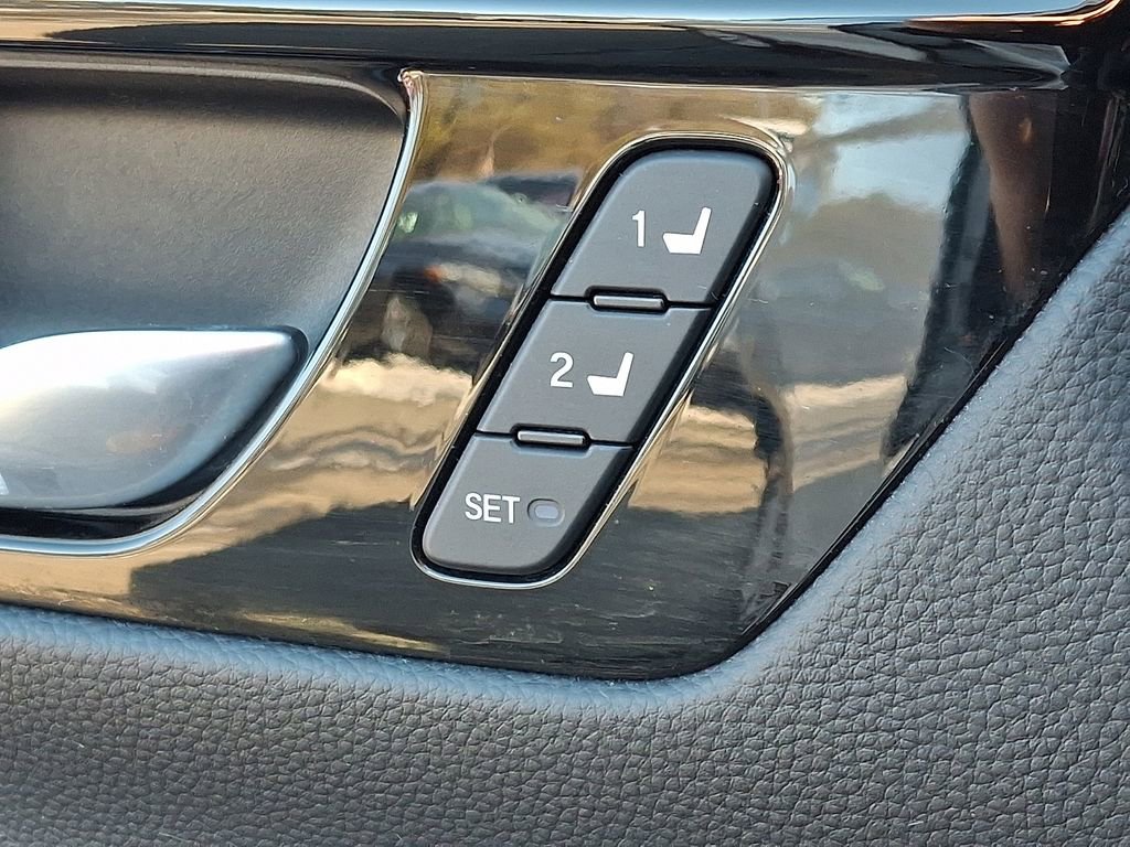 Used 2023 Honda CR-V EX-L image 27