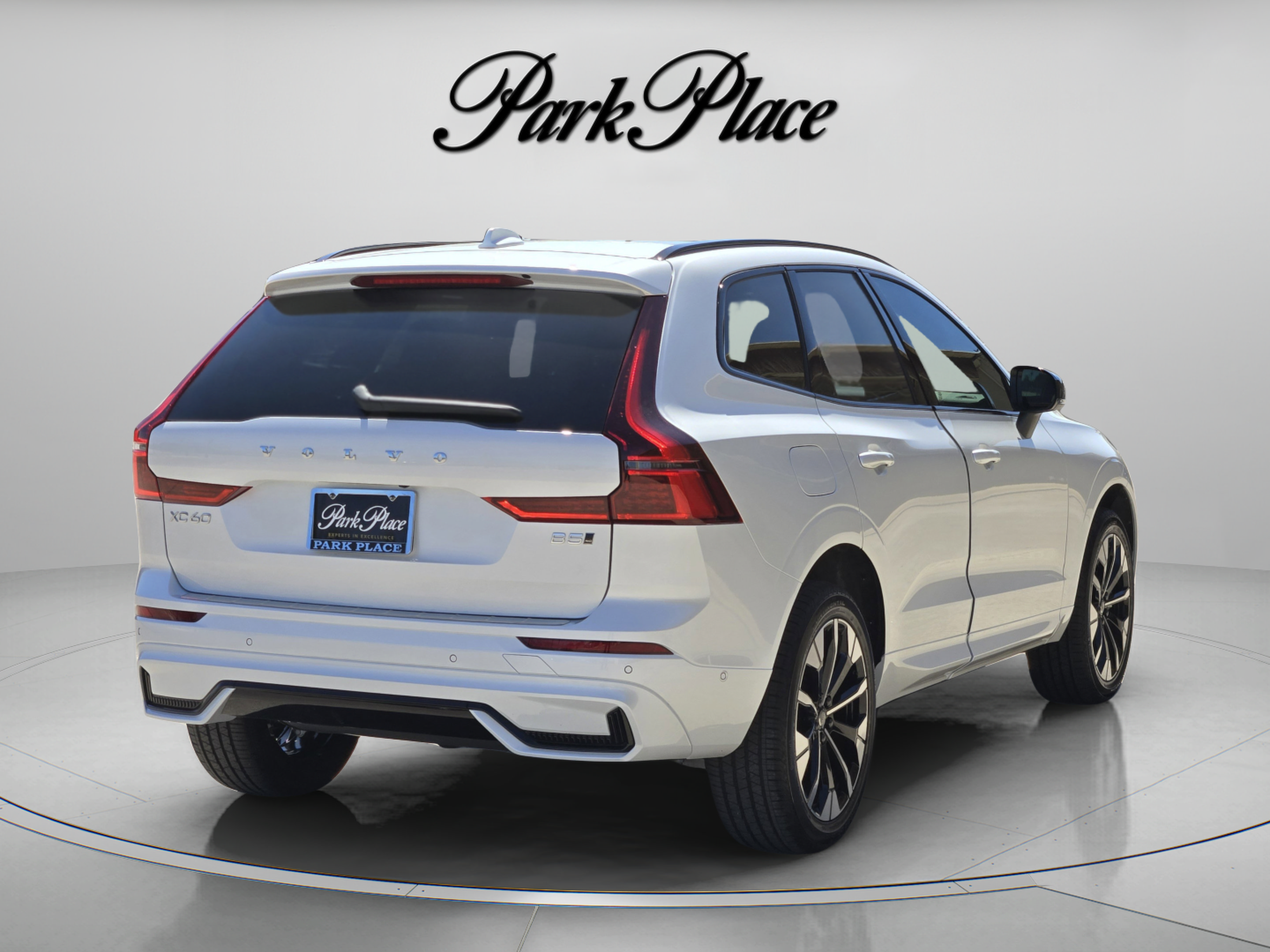 Used 2026 Volvo XC60 B5 Plus w/ Protection Package Premier AWD/4WD image 6
