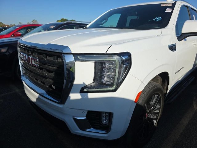 Used 2023 GMC Yukon SLE w/ Gmc Pro Safety Plus Package AWD/4WD image 2