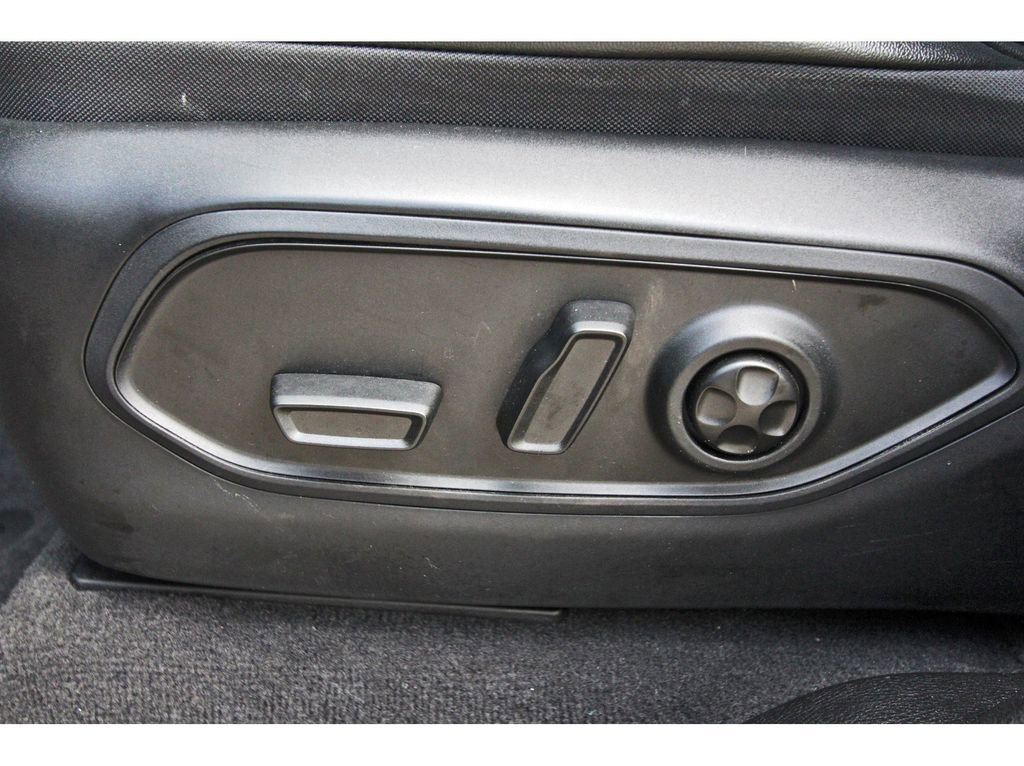 Used 2021 Jeep Grand Cherokee L Limited image 32