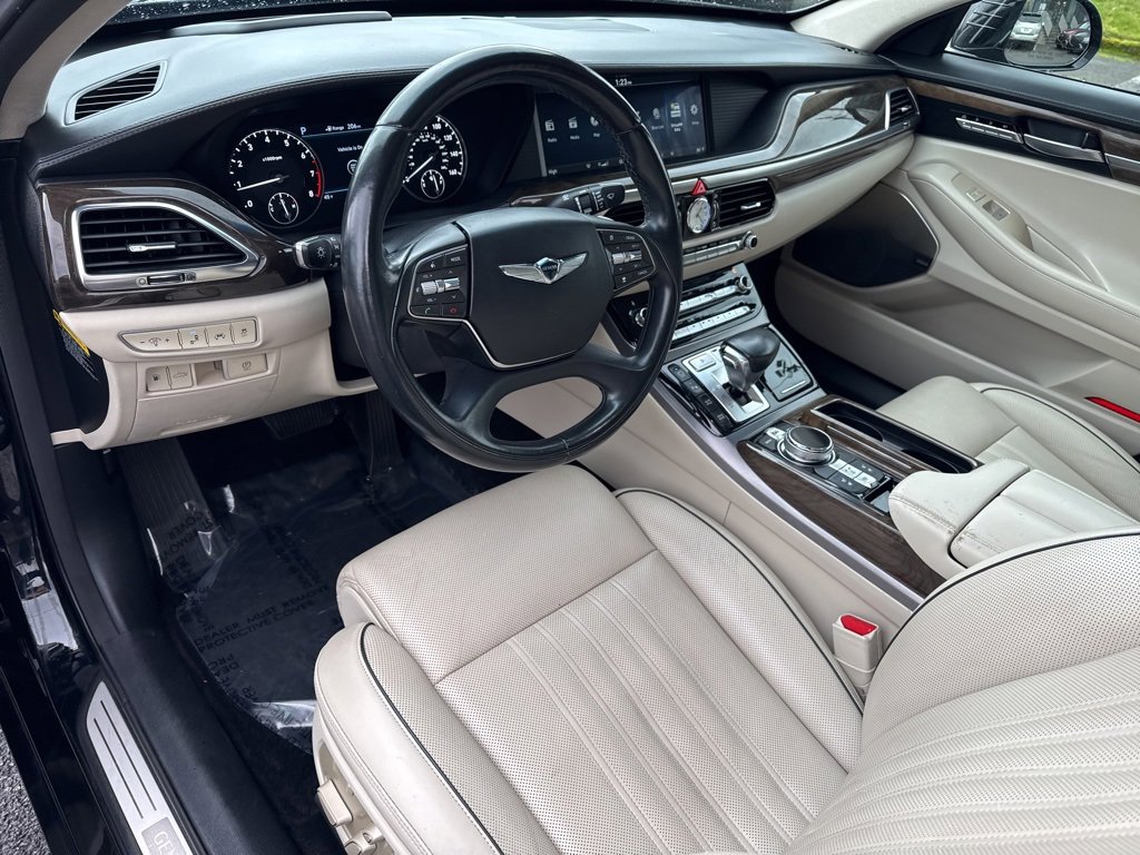 Used 2017 Genesis G90 3.3T Premium image 20
