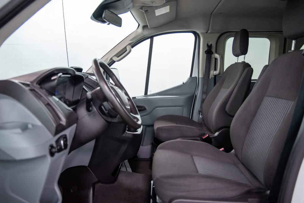 Used 2016 Ford Transit 150 XL RWD image 5