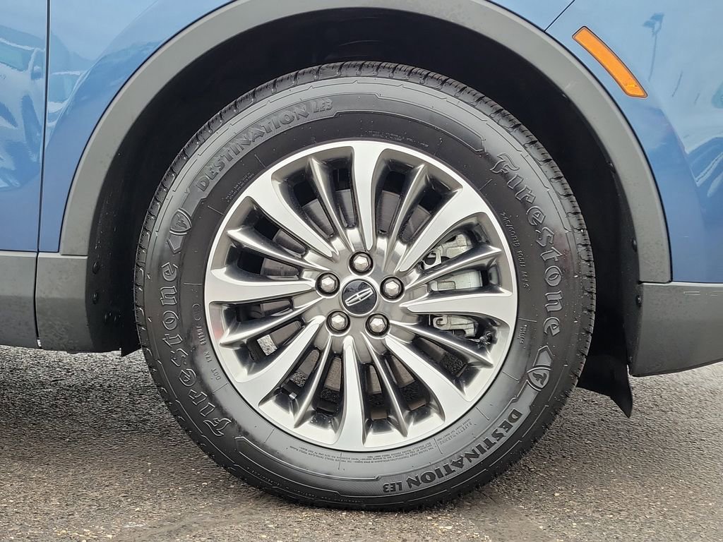 Certified 2019 Lincoln Nautilus Select image 9