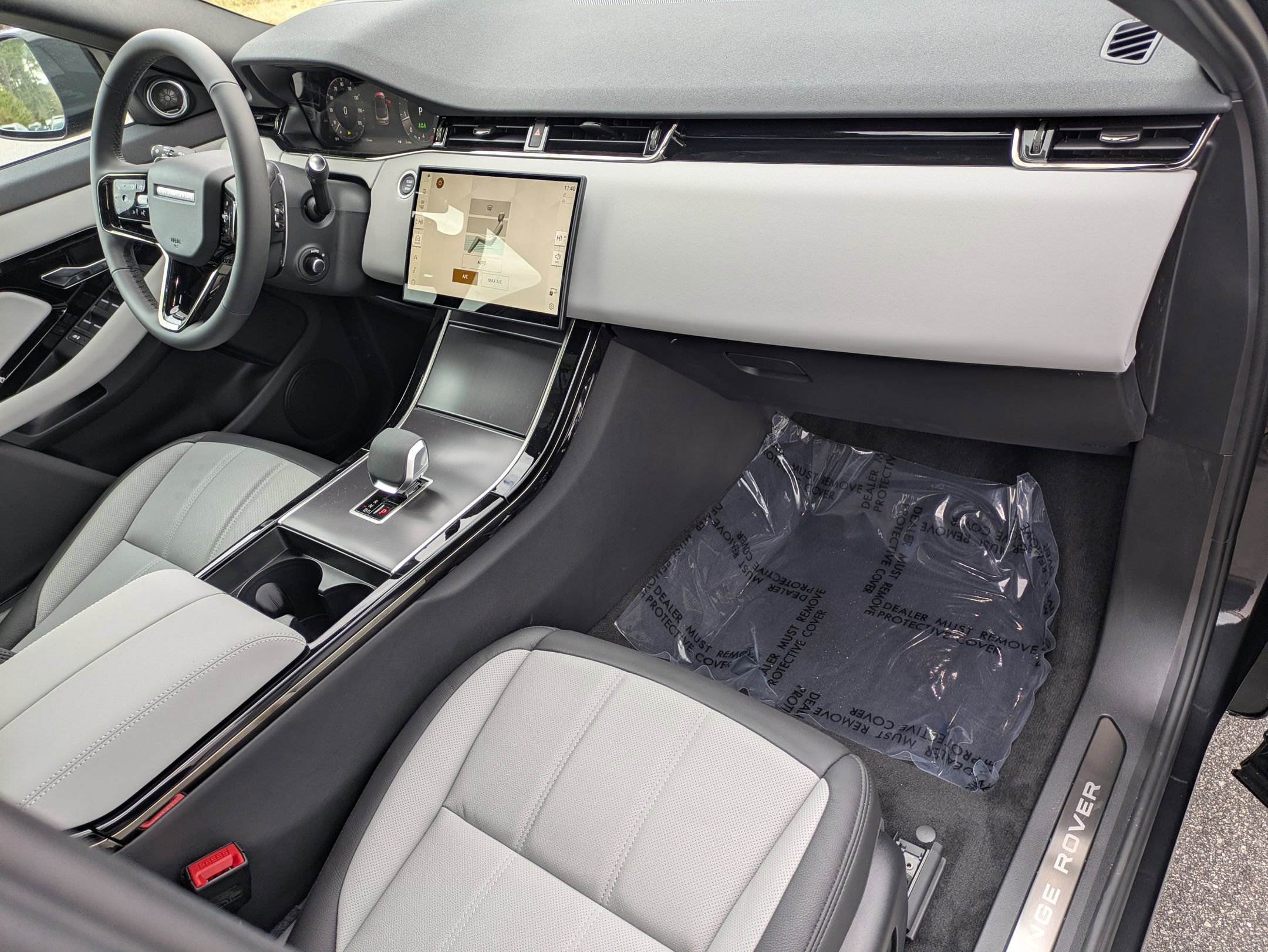 New 2026 Land Rover Range Rover Evoque Dynamic SE image 29