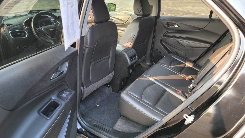Used 2020 Chevrolet Equinox Premier w/ Premier Redline Edition FWD image 25