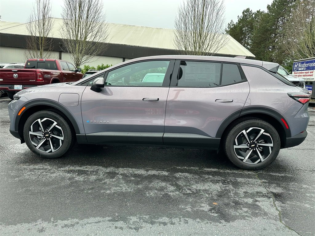 New 2026 Chevrolet Equinox EV LT image 2