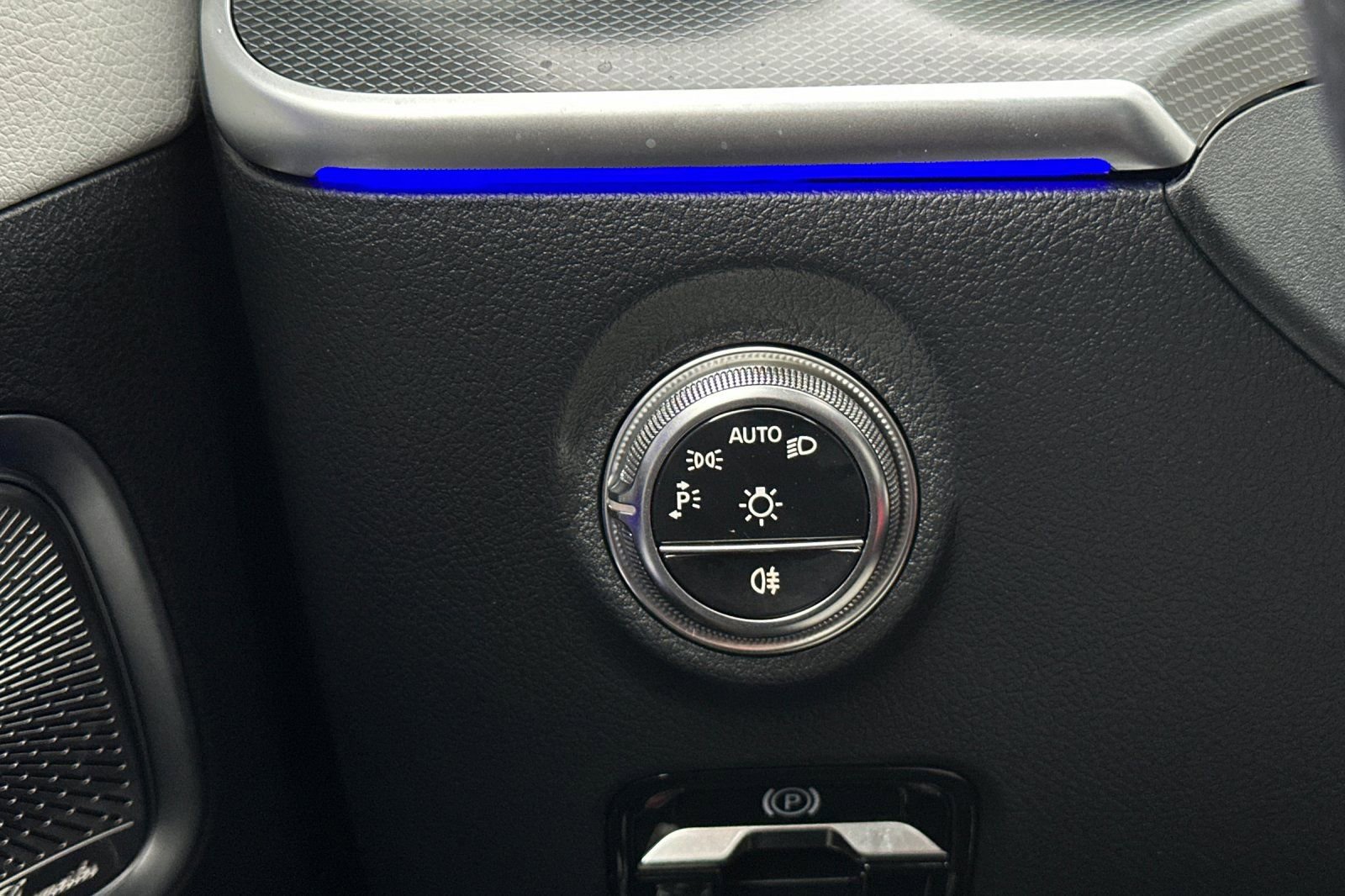 New 2026 Mercedes-Benz C 300 Sedan image 29