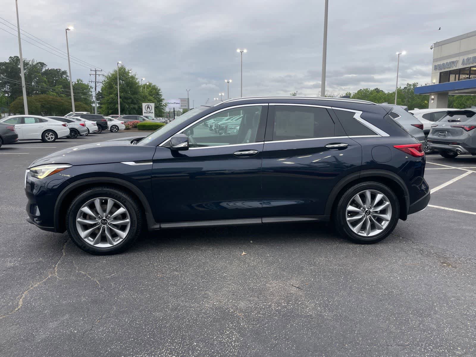 Used 2020 INFINITI QX50 Luxe w/ Navigation Package AWD/4WD image 2