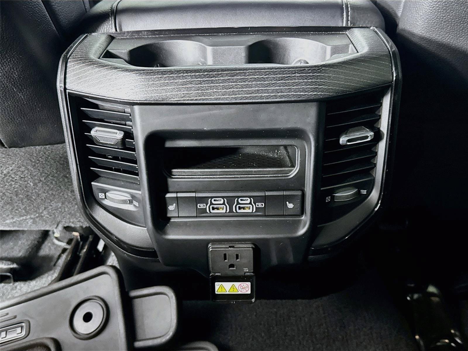 Used 2023 RAM 2500 Limited w/ Night Edition AWD/4WD image 25