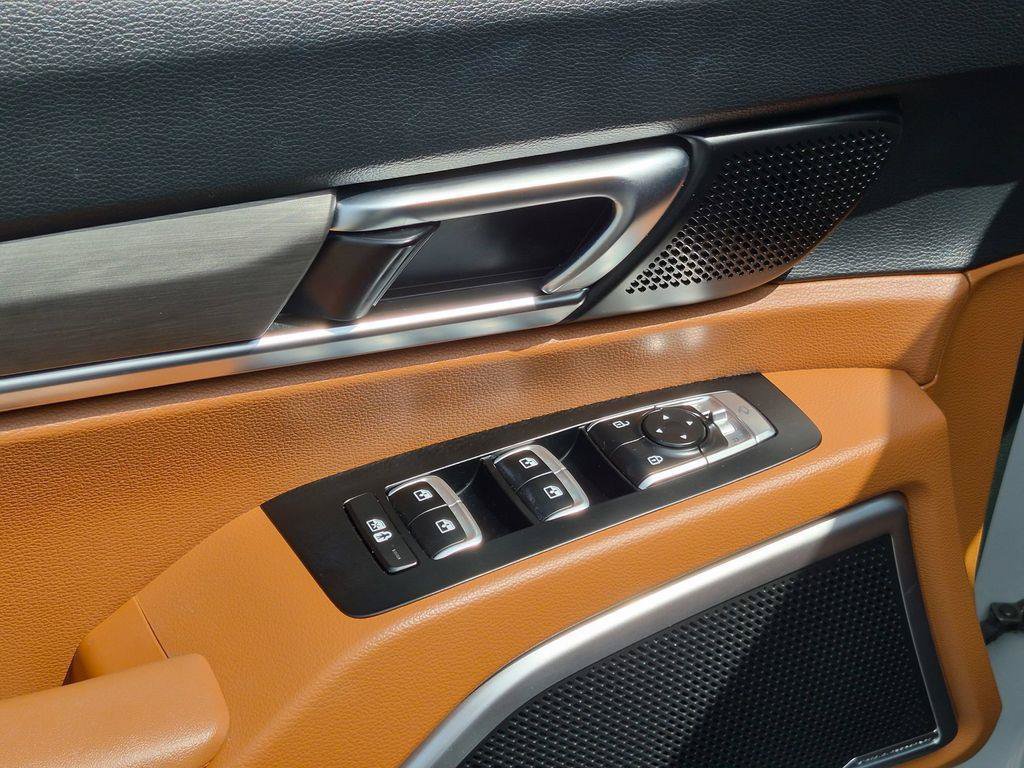 Certified 2024 Kia Telluride EX X-Line AWD/4WD image 11